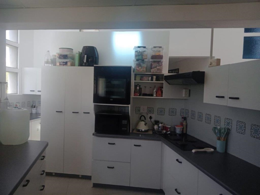 3 Bedroom Property for Sale in Wavecrest Eastern Cape